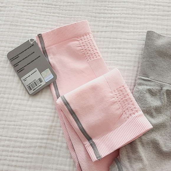 Gymshark Pink and Gray Ombre Leggings NEW LIGHT GREY CHALK PINK - Picture 4 of 9
